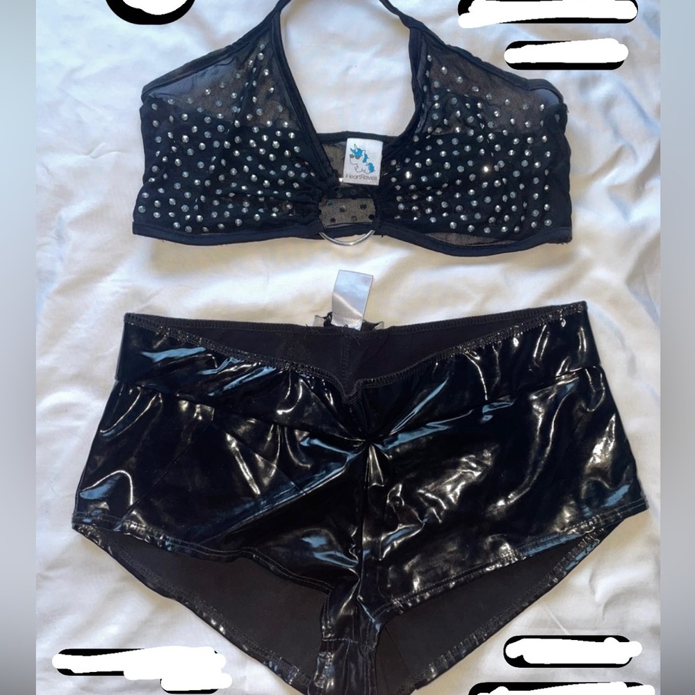 Selling this IHEARTRAVES top & bottom :) (it didn’t come as a set)